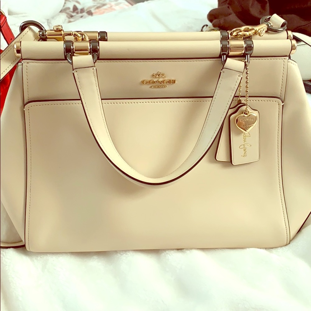 COACH- Selena Gomez Grace Bag (Off white)